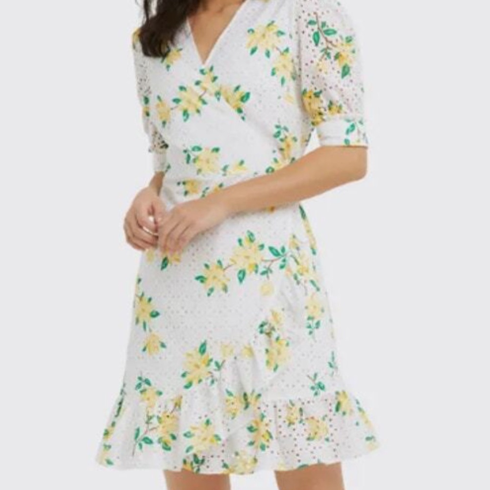 Draper James Reba Wrap Dress Sz 10 White Eyelet with Yellow Floral Garden Party - Picture 2 of 14